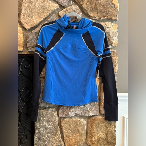 NWT FP Movement Dawn To Dusk Solid Hoodie - Light Cobalt Combo - Picture 4 of 10